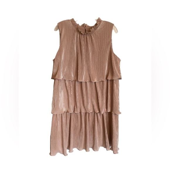 ANTHROPOLOGIE Ro & De Estelle
Tiered Tunic Dress - Picture 3 of 9